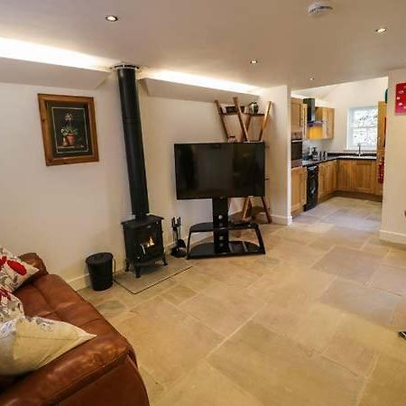 Вилла 1 Primitive Croft Chelmorton Экстерьер фото